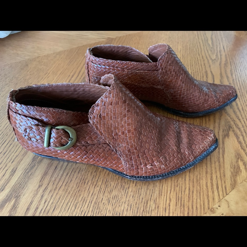 Vintage Cole Haan Woven Leather Booties